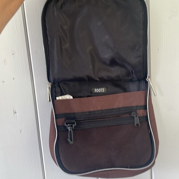 Roots Crossbody Bag Shoulder Bag Brown Beaver Canvas - Picture 10 of 12